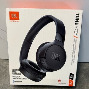 JBL Tune 670NC Wireless Headphones - Black